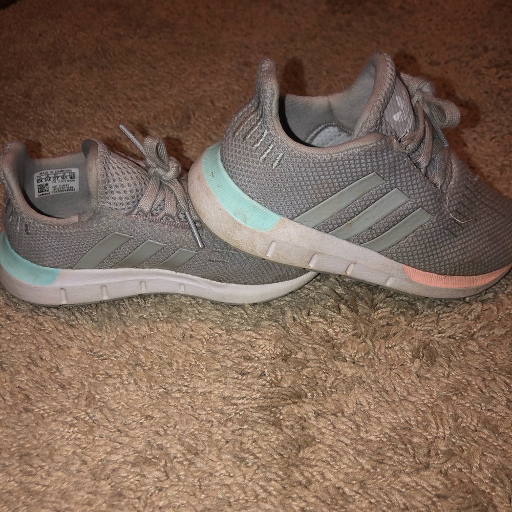 Adidas swift run